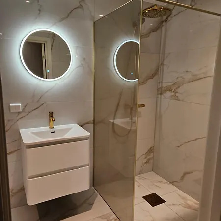דירה Luxury In